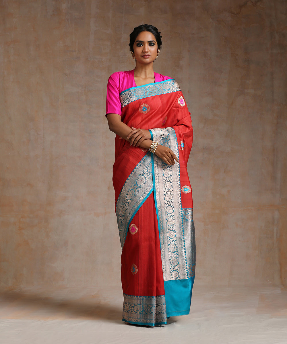 Turkey_Red_Handloom_Tussar_Silk_Banarasi_Saree_With_Blue_Border_WeaverStory_02