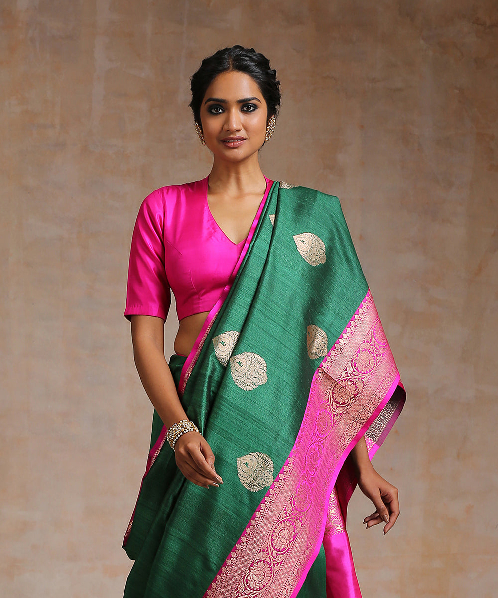 Dark_Green_Handloom_Tussar_Silk_Banarasi_Saree_With_Hot_Pink_Border_WeaverStory_01