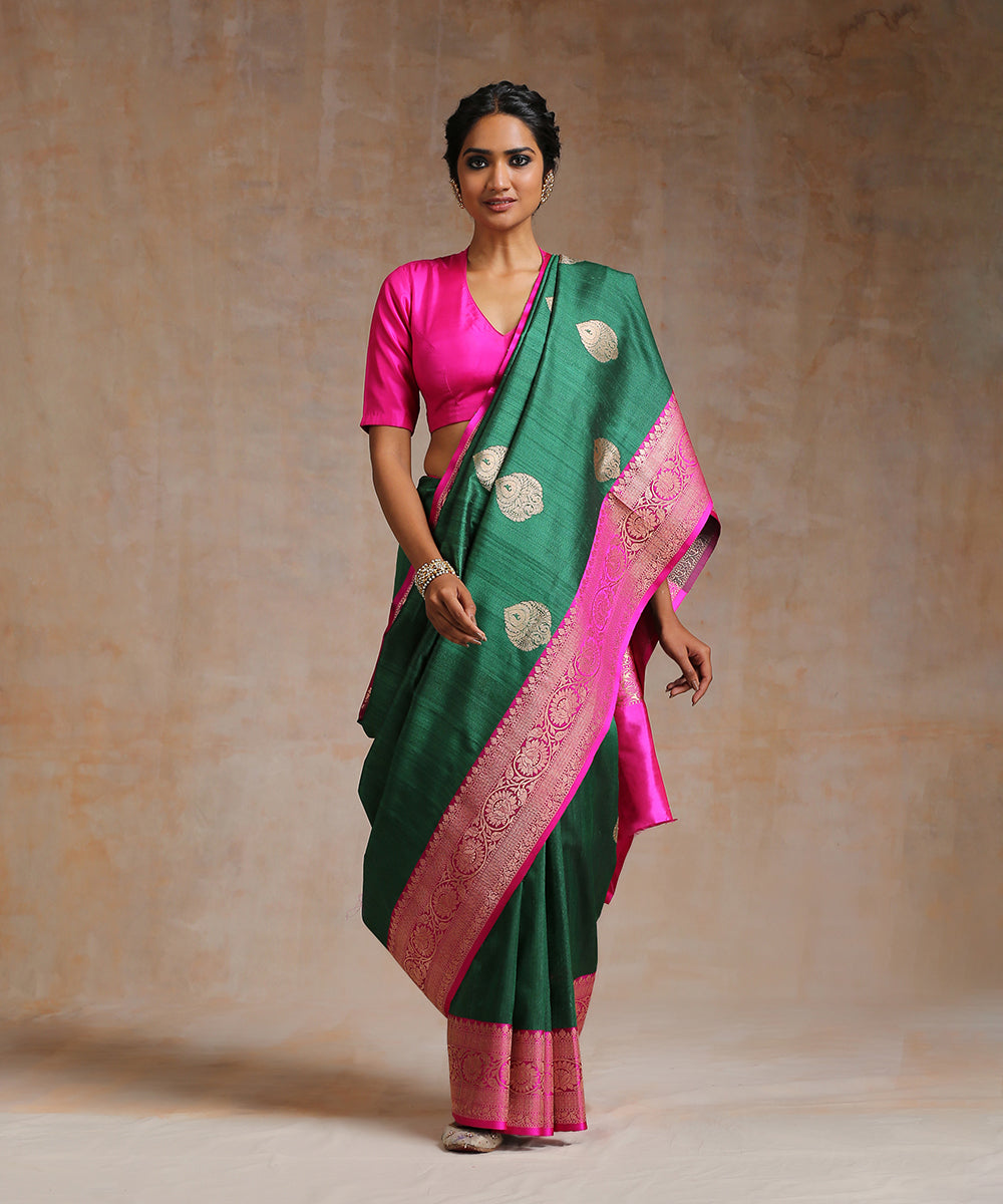 Dark_Green_Handloom_Tussar_Silk_Banarasi_Saree_With_Hot_Pink_Border_WeaverStory_02