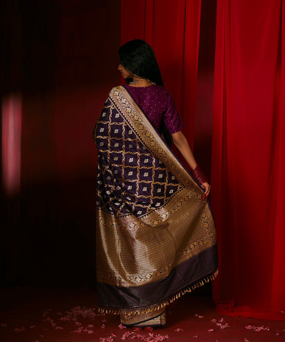 Purple_Handloom_Pure_Katan_Silk_Banarasi_Saree_With_Red_Meenakari_Border_WeaverStory_03