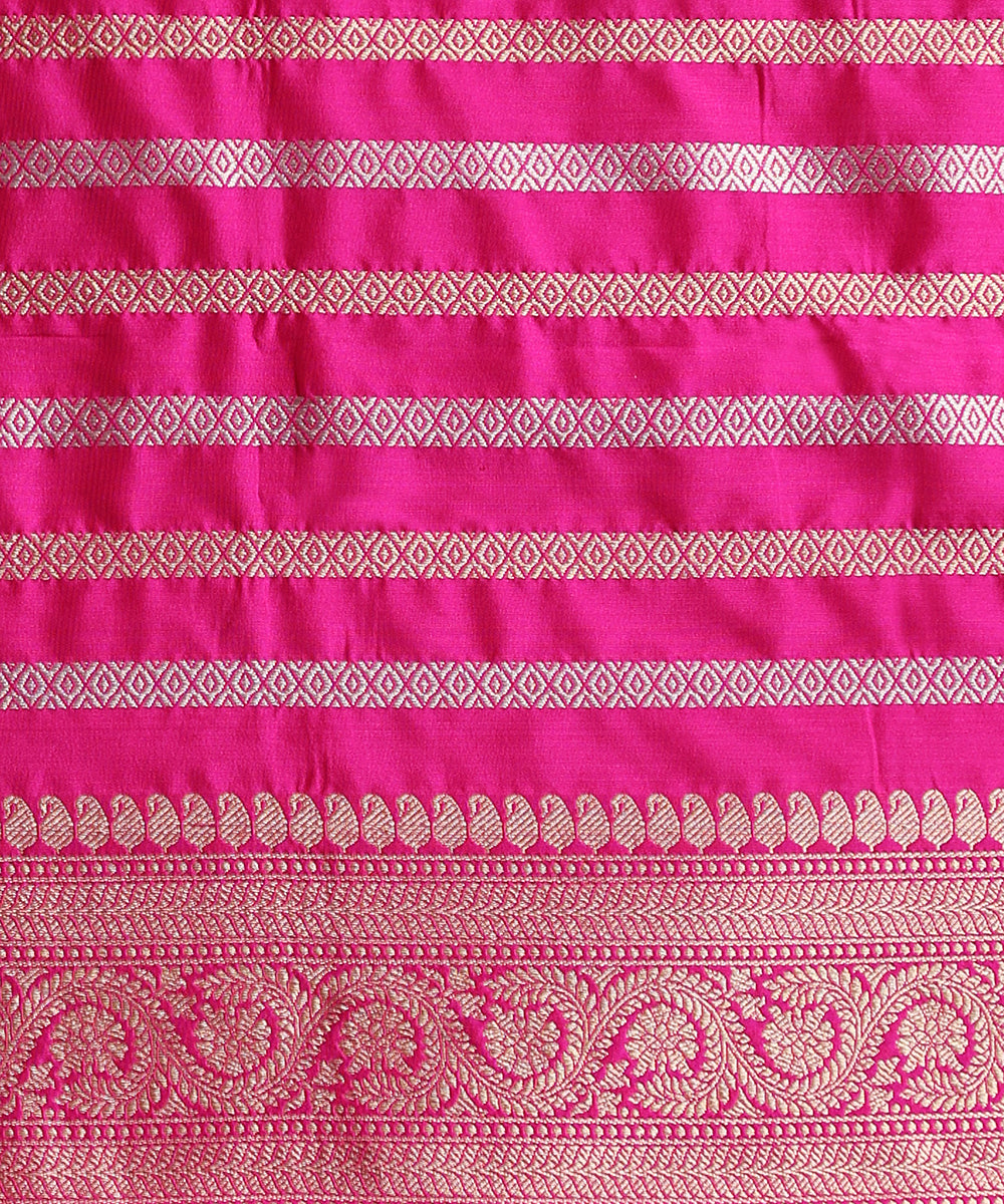 Handloom_Hot_Pink_Pure_Katan_Silk_Banarasi_Saree_With_Kadhwa_Booti_WeaverStory_05