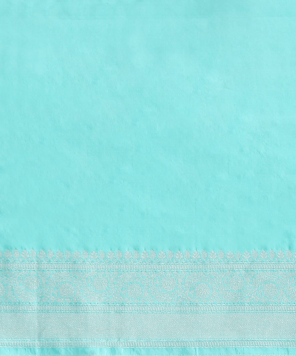 Handloom_Sky_Blue_Pure_Katan_Silk_Banarasi_Saree_With_Cutwork_Booti_WeaverStory_05