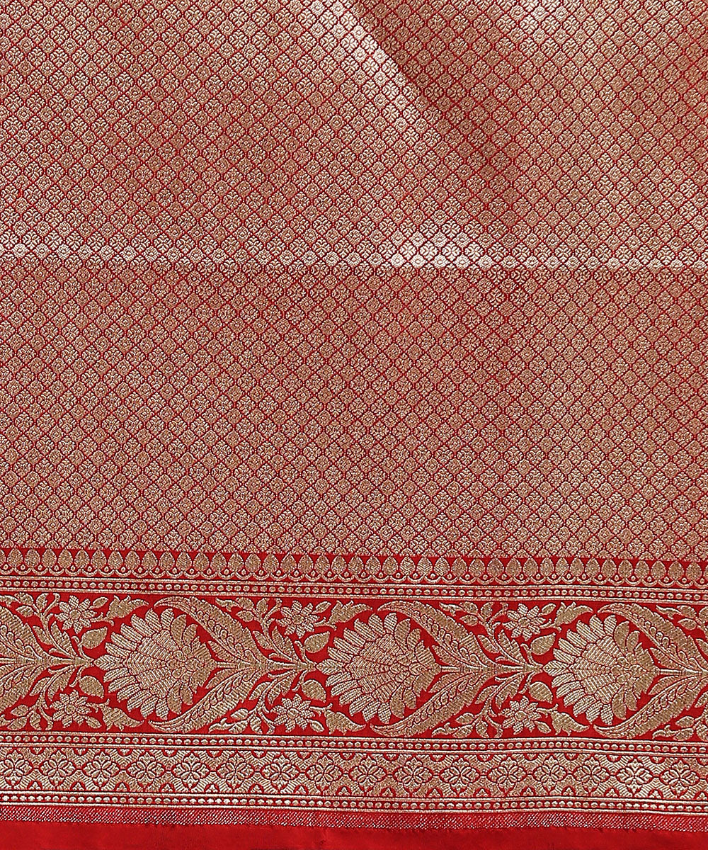 Red_Pure_Handloom_Katan_Silk_Banarasi_Saree_With_Sona_Rupa_Jaal_WeaverStory_05