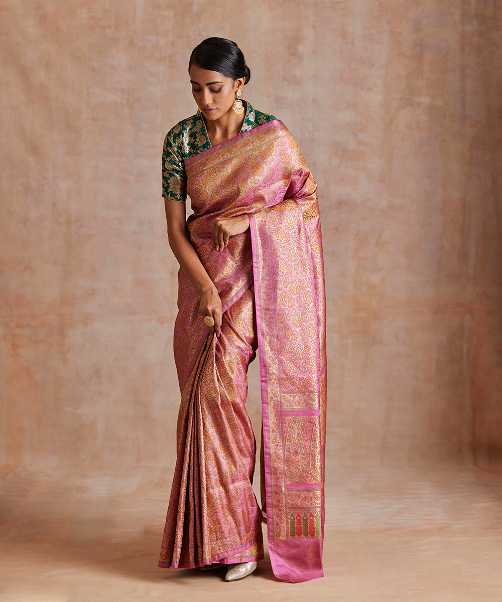Dust_Pink_Handloom_Pure_Katan_Silk_Brocade_Banarasi_Saree_With_Paisley_Motifs_WeaverStory_02