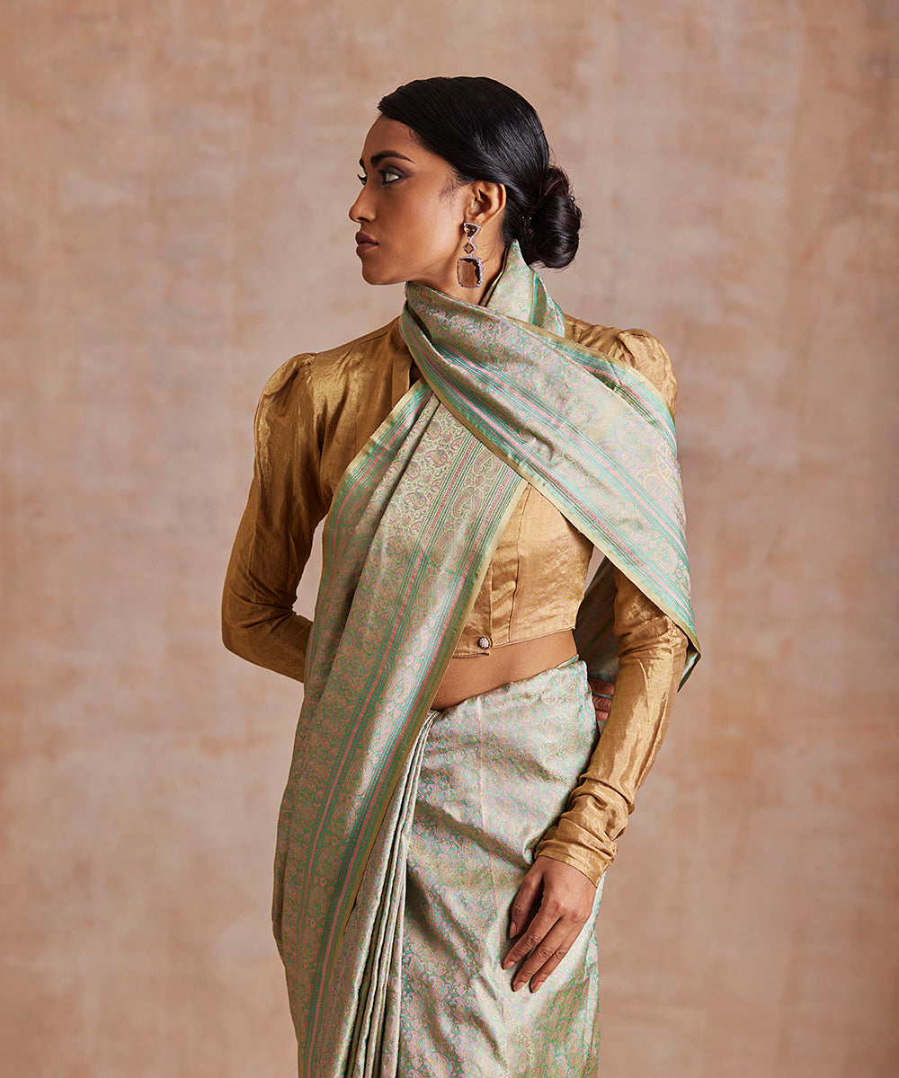 Handloom_Sage_Green_Pure_Katan_Silk_Reshmi_Tanchoi_Banarasi_Saree_WeaverStory_01