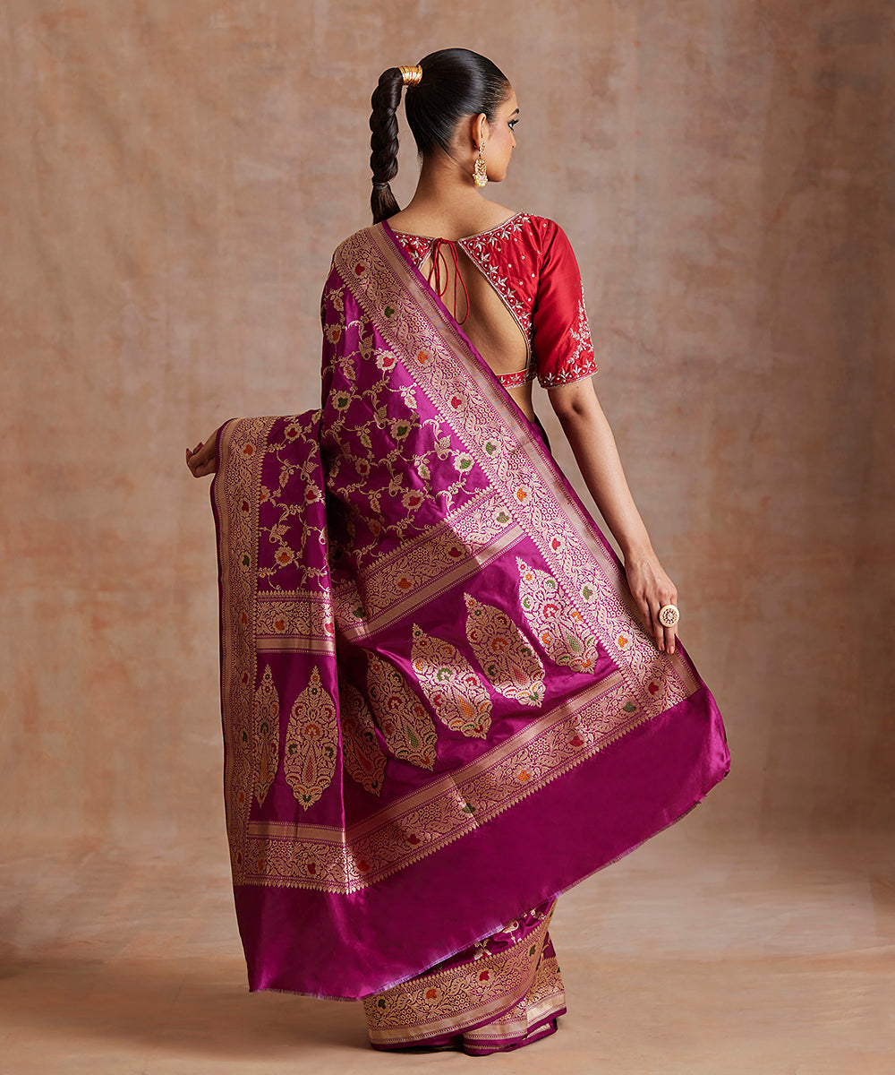 Dark_Purple_Handloom_Pure_Katan_Silk_Banarasi_Saree_With_Gold_And_Silver_Border_WeaverStory_03
