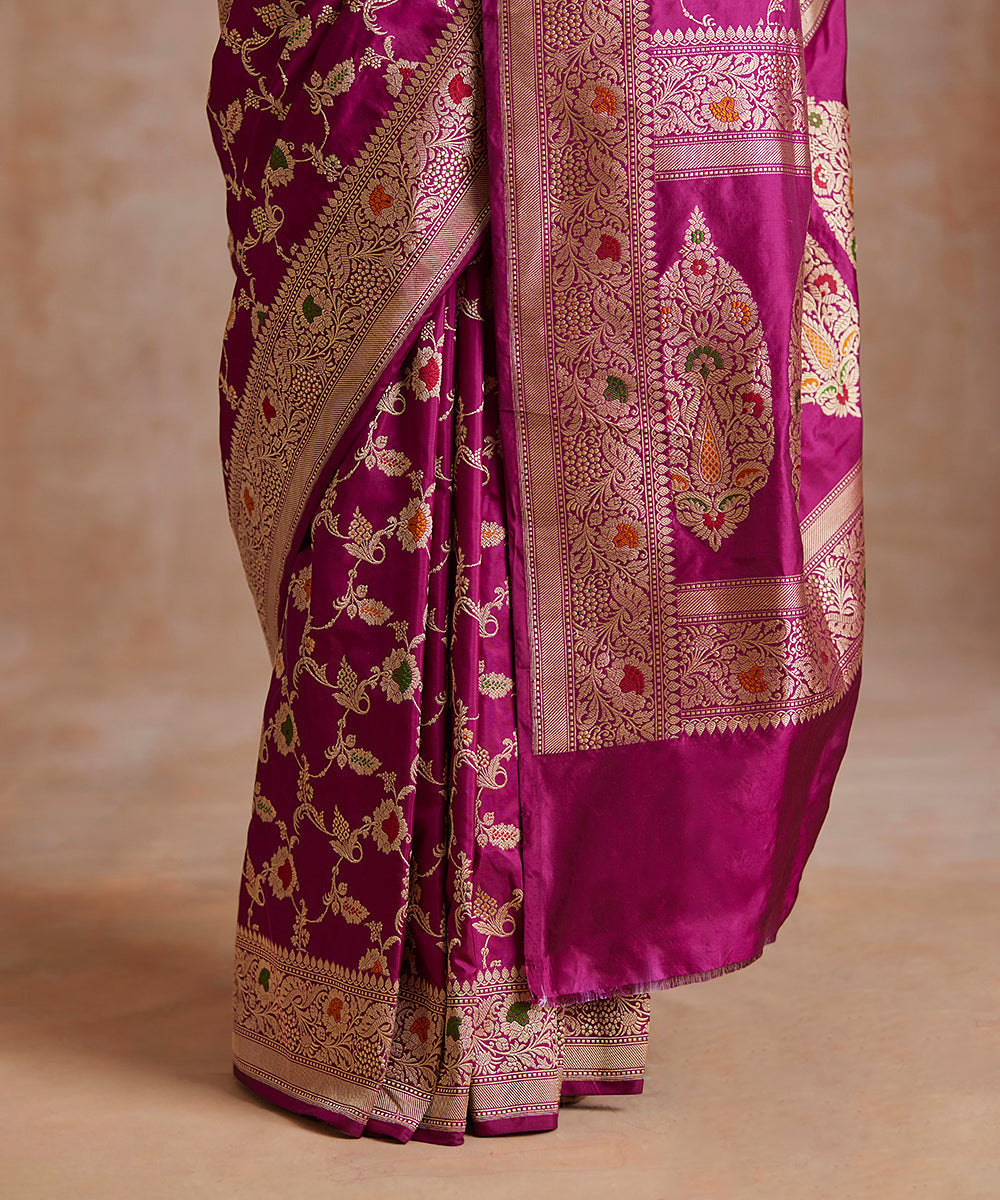 Dark_Purple_Handloom_Pure_Katan_Silk_Banarasi_Saree_With_Gold_And_Silver_Border_WeaverStory_04
