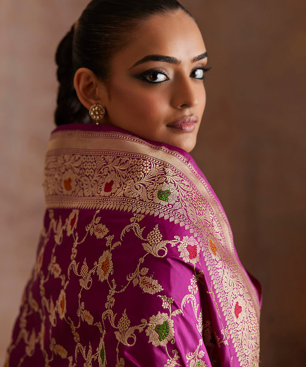 Dark_Purple_Handloom_Pure_Katan_Silk_Banarasi_Saree_With_Gold_And_Silver_Border_WeaverStory_05