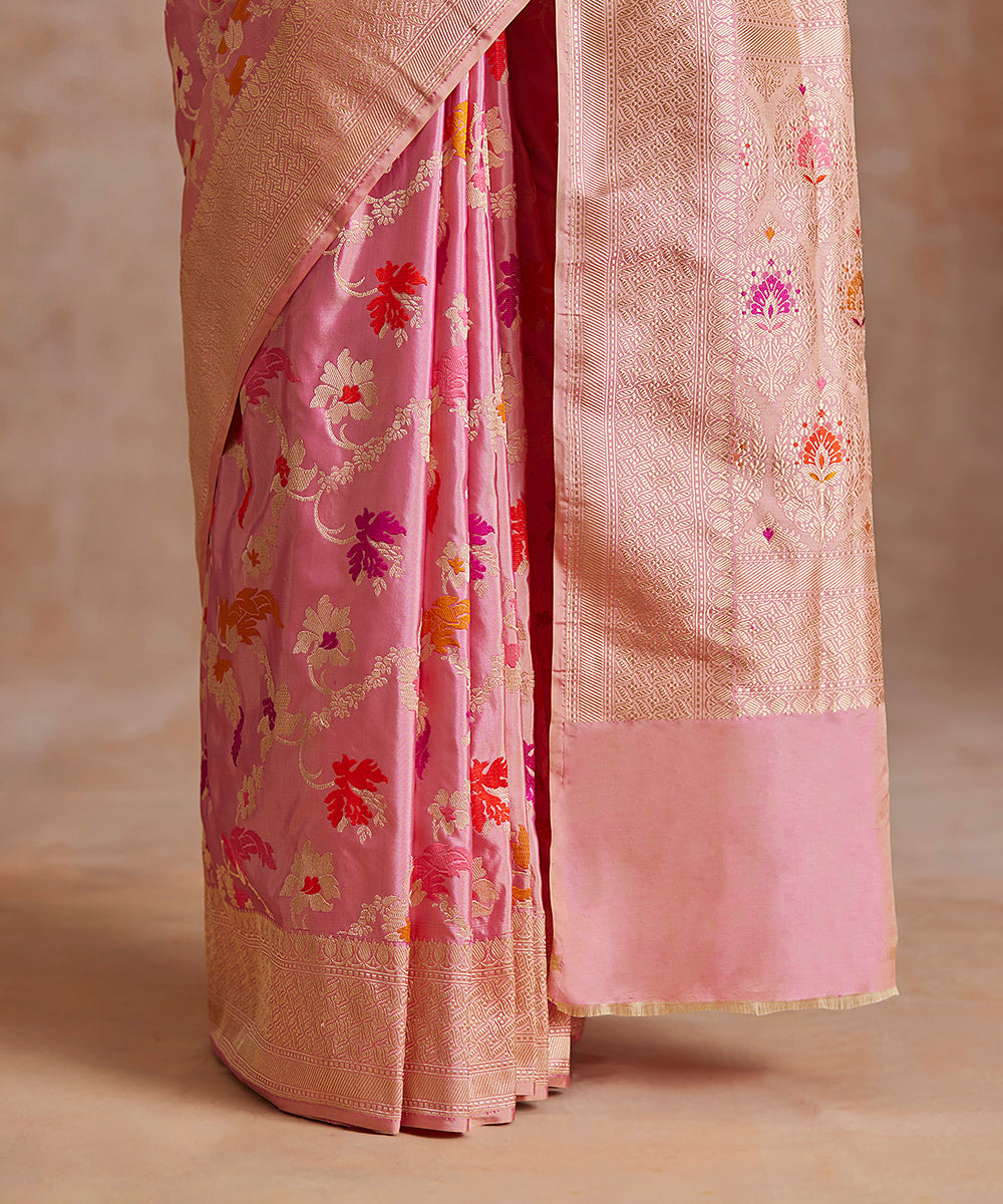 Handloom_Baby_Pink_Pure_Katan_Silk_Banarasi_Saree_With_Multicolor_Meena_Jaal_WeaverStory_04
