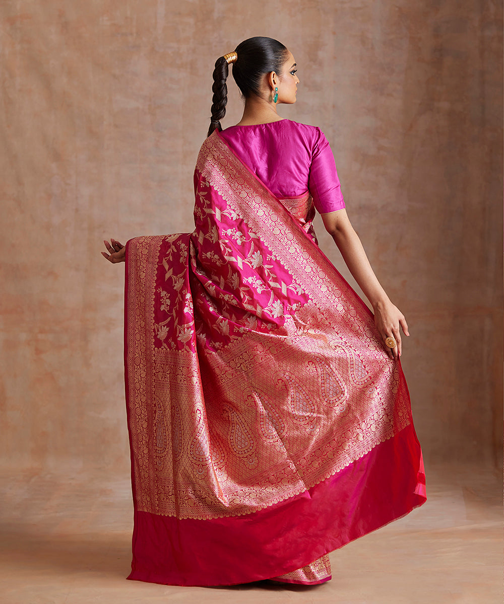 Handloom_Hot_Pink_Pure_Katan_Silk_Banarasi_Saree_With_Gold_And_Silver_Jaal_WeaverStory_03