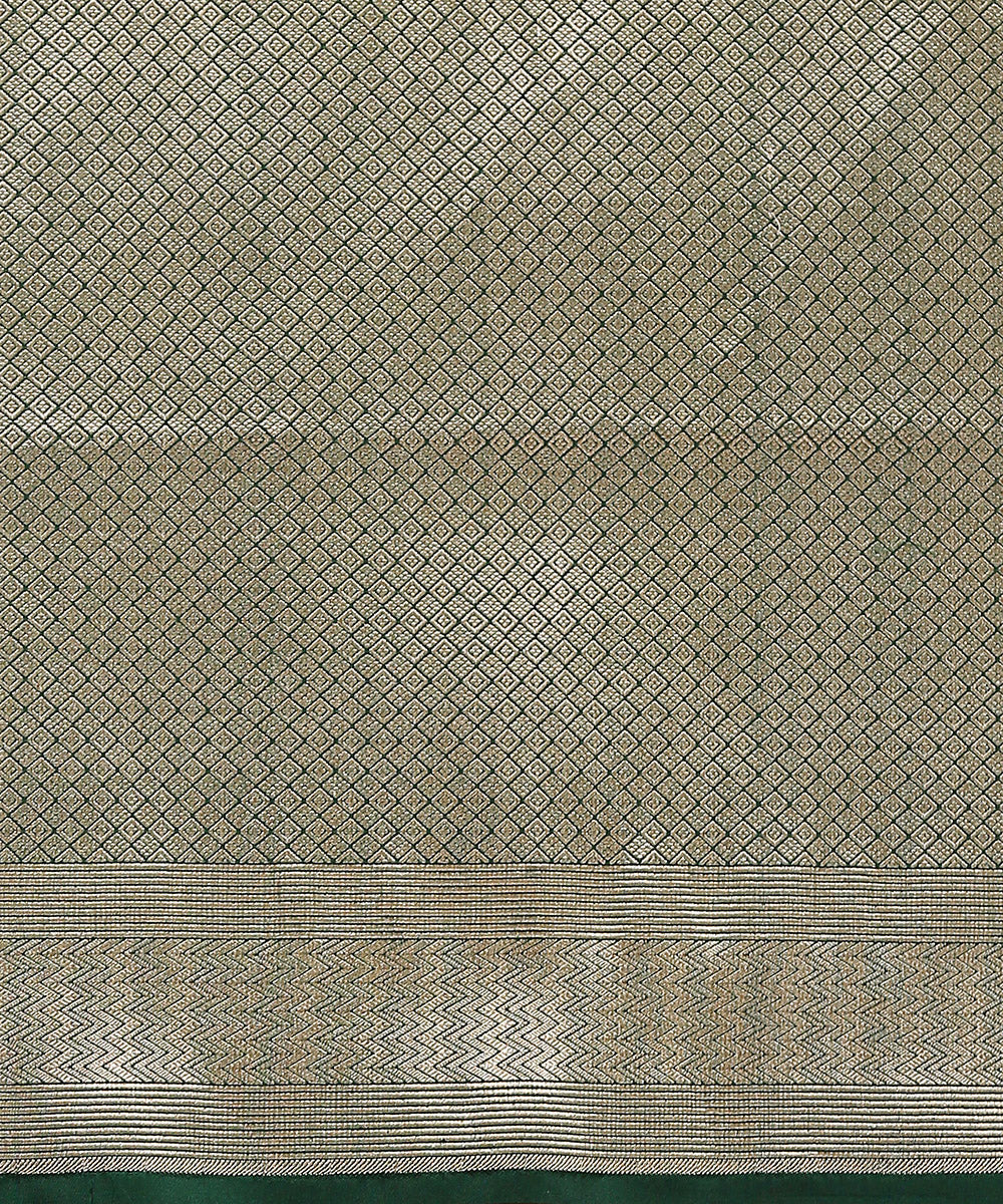 Handloom_Dark_Green_Pure_Katan_Silk_Banarasi_Saree_With_Gold_And_Silver_Meenakari_Booti_WeaverStory_05