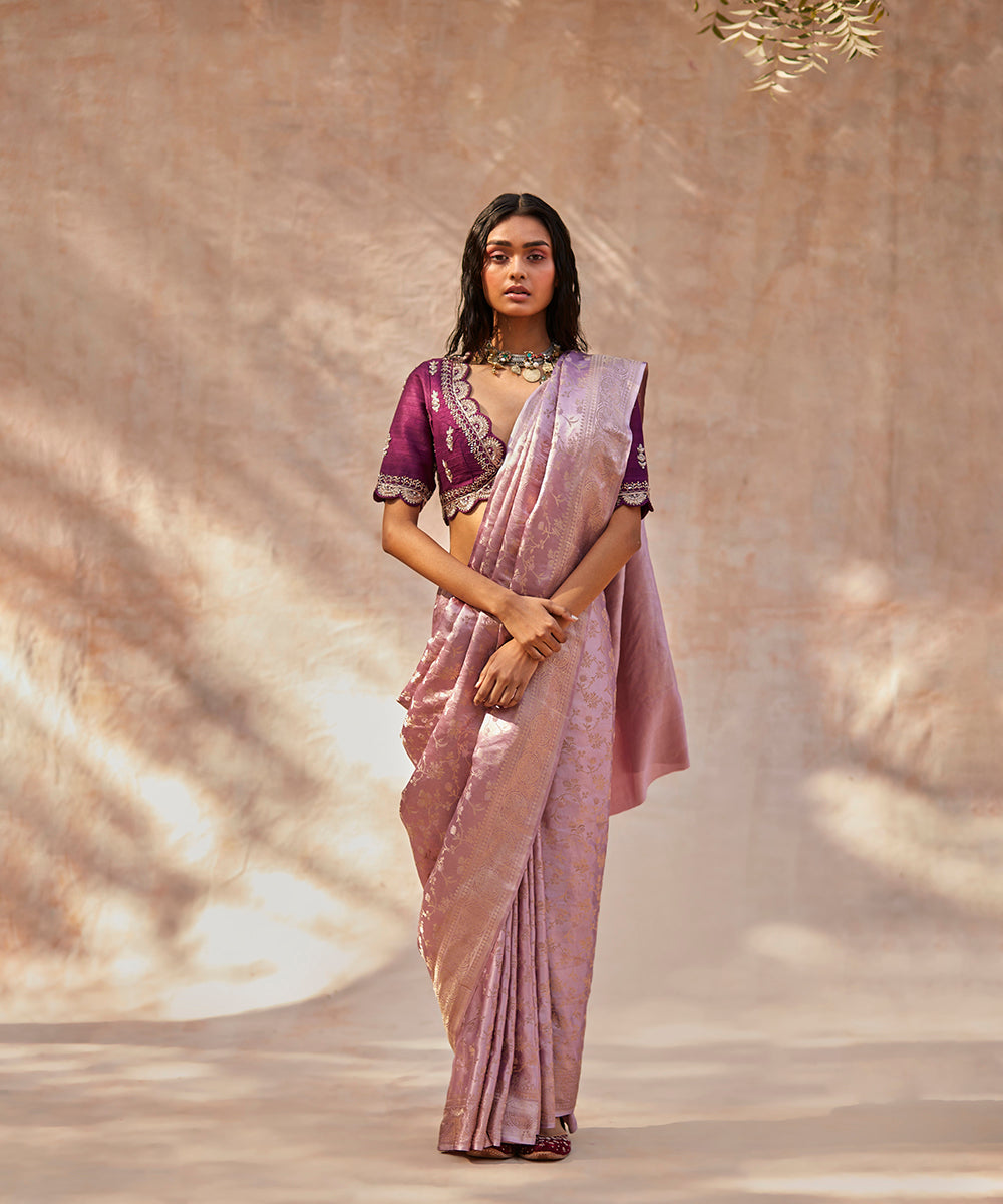Handloom_Blush_Pink_Gajji_Silk_Tanchoi_Banarasi_Saree_With_Floral_Jaal_WeaverStory_02