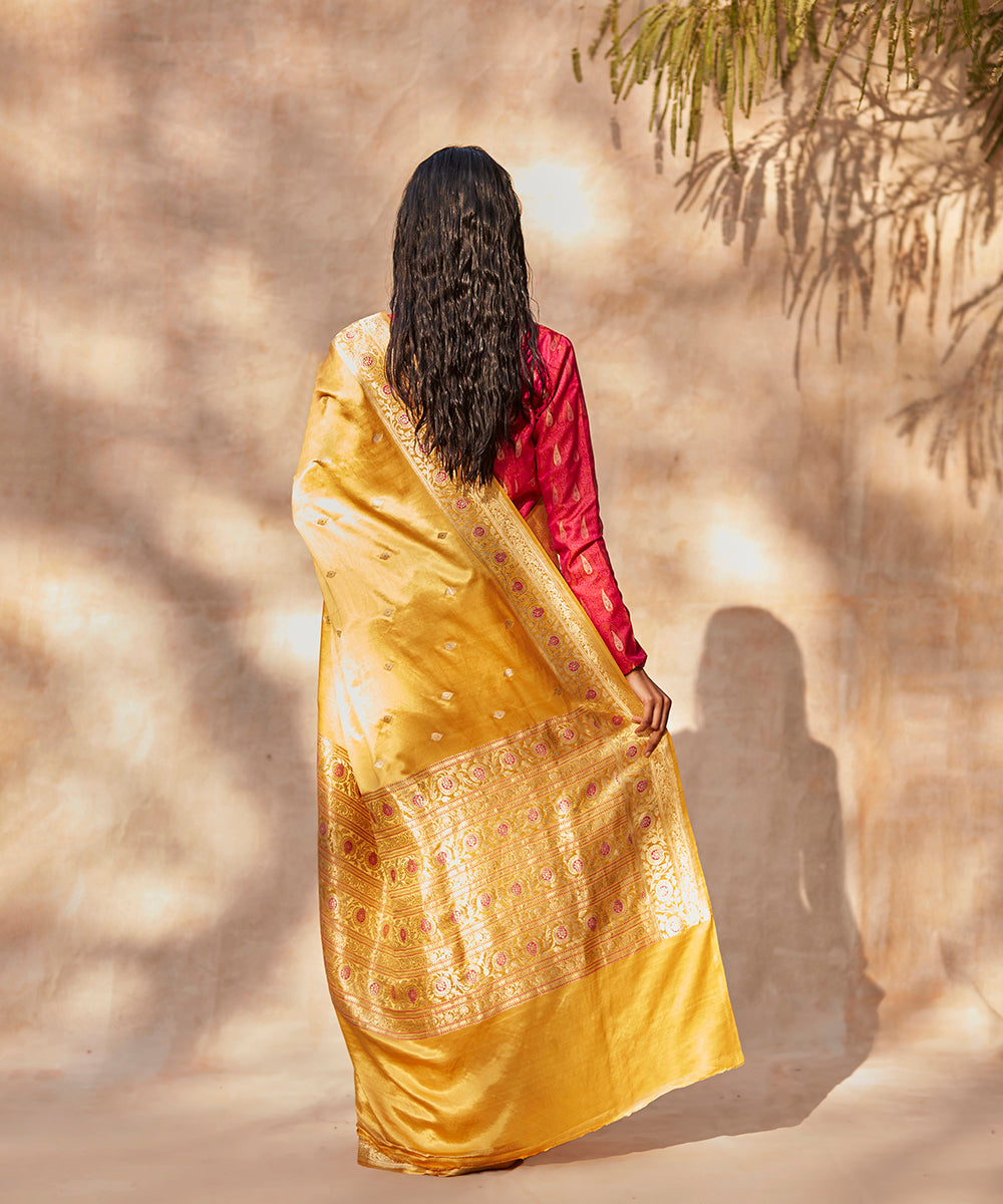 Handloom_Yellow_Gajji_Silk_Banarasi_Saree_With_Small_Booti_And_Meenakari_Border_WeaverStory_03