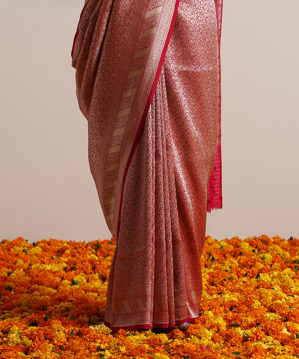 Handloom_Rani_Pink_Pure_Katan_Silk_Kimkhab_Banarasi_Saree_With_Yellow_Meenakari_WeaverStory_04