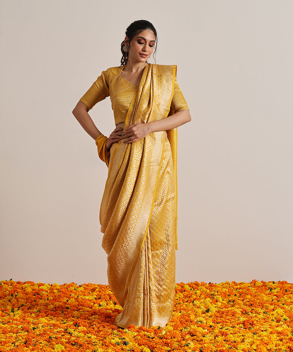 Yellow_Handloom_Pure_Katan_Silk_Kimkhab_Banarasi_Saree_With_Meenakari_WeaverStory_02