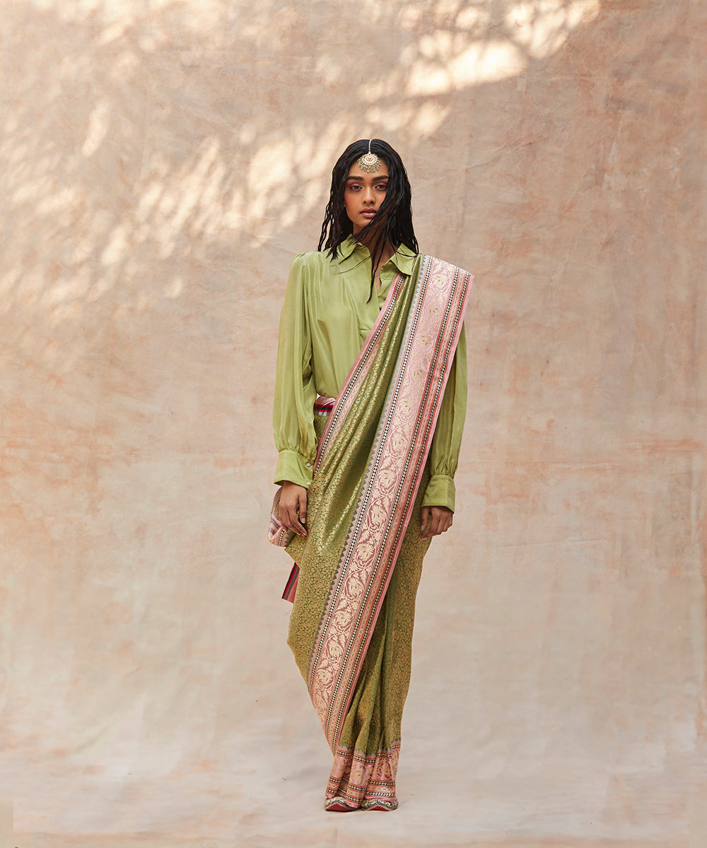 Handloom_Heena_Green_Pure_Katan_Silk_Kimkhab_Banarasi_Saree_With_Meenakari_WeaverStory_02