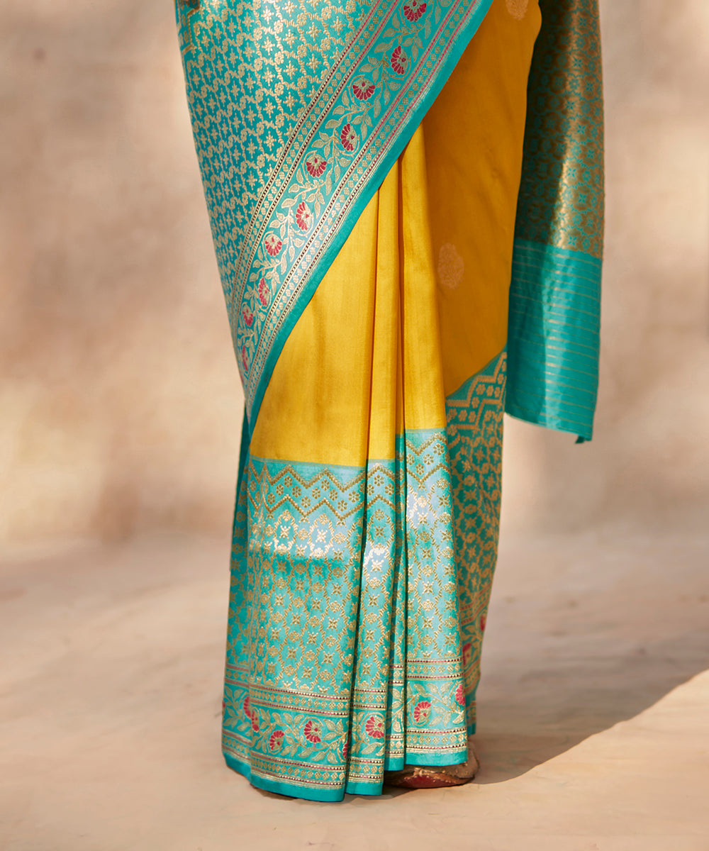 Yellow_Handloom_Pure_Katan_Silk_Banarasi_Saree_With_Sky_Blue_Meenakari_Border_WeaverStory_04