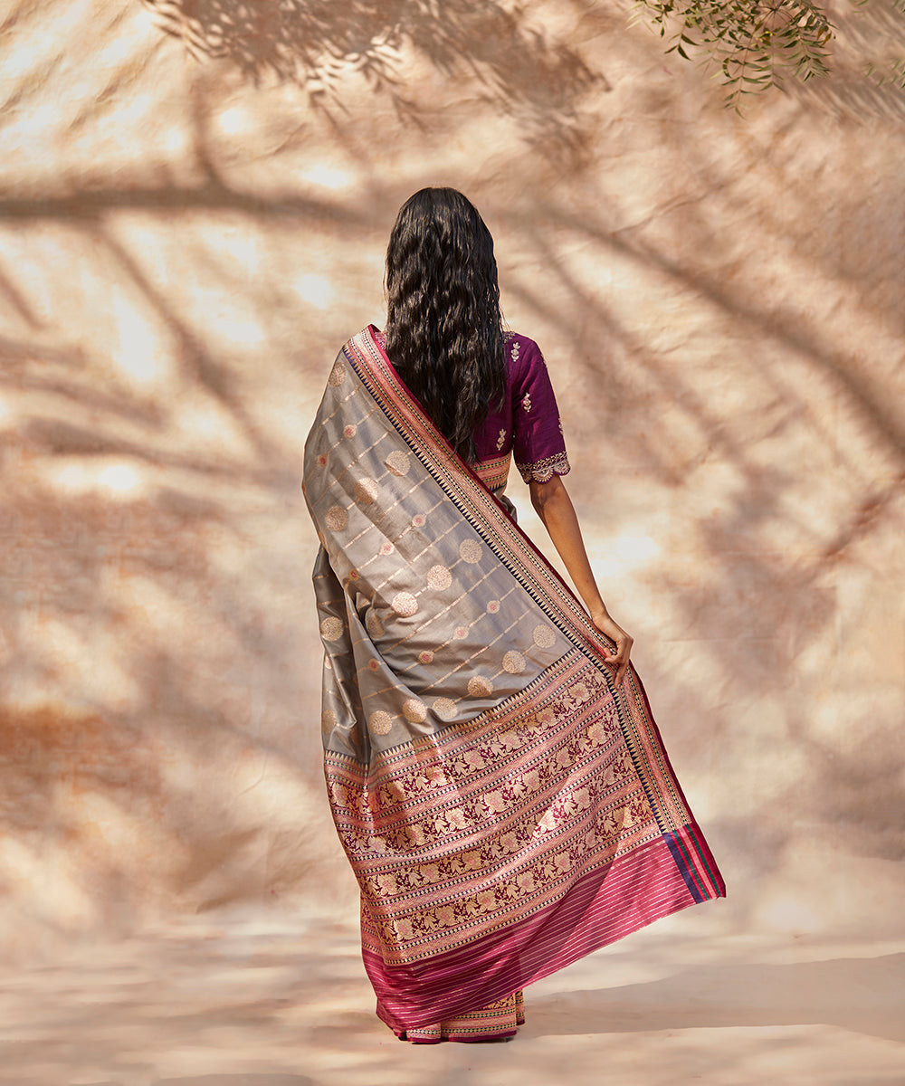Handloom_Grey_Pure_Katan_Silk_Banarasi_Saree_With_Purple_Meenakari_Border_And_Kadhwa_Booti_WeaverStory_03