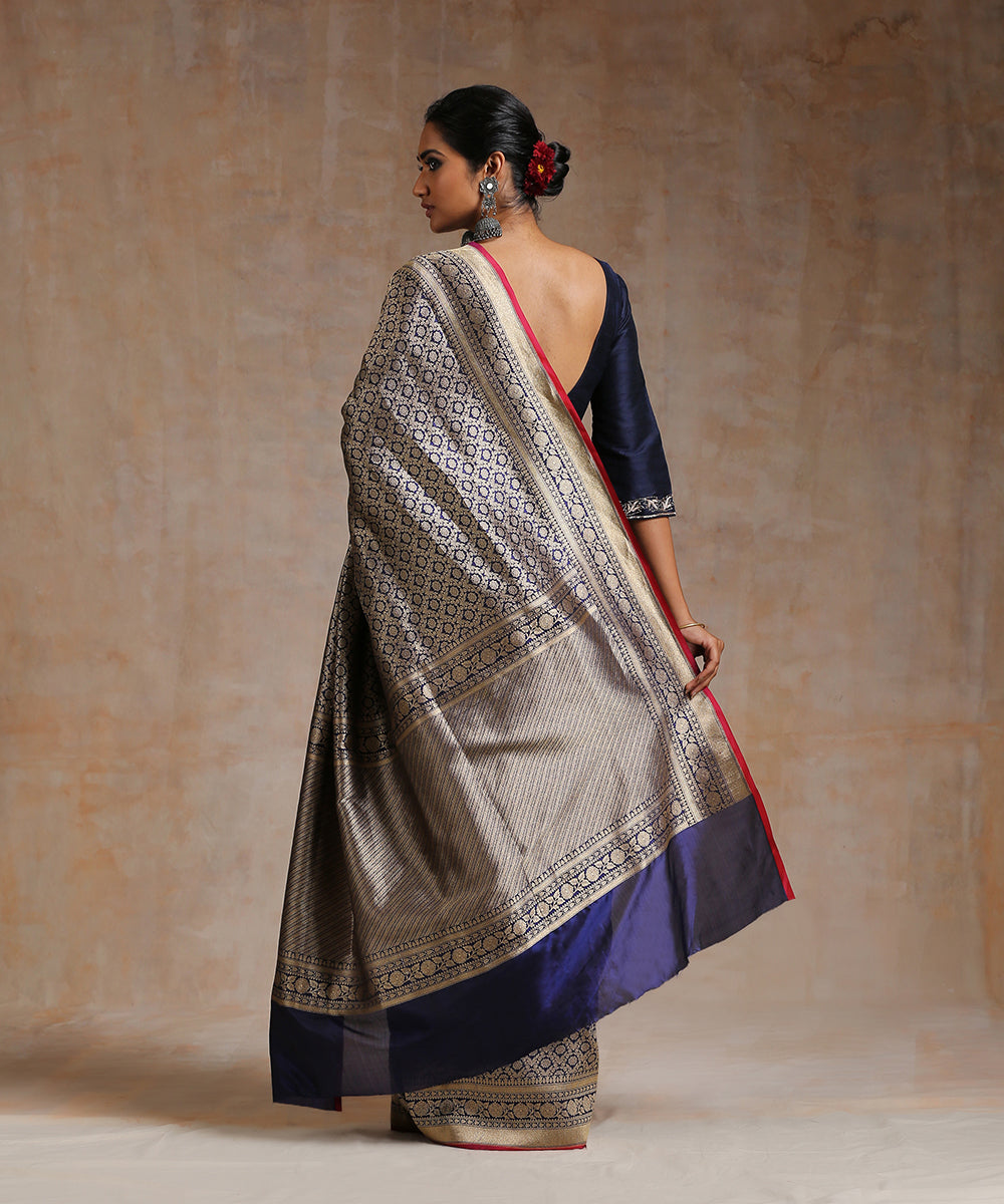 Handloom_Navy_Blue_Pure_Katan_Silk_Kimkhab_Banarasi_Saree_WeaverStory_03