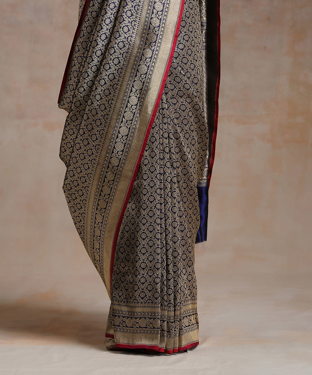 Handloom_Navy_Blue_Pure_Katan_Silk_Kimkhab_Banarasi_Saree_WeaverStory_04