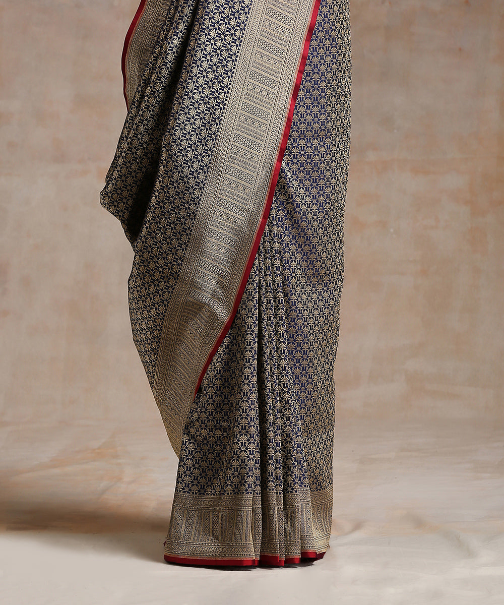 Handloom_Navy_Blue_Pure_Katan_Silk_Kimkhab_Banarasi_Saree_With_Maroon_Selvedge_WeaverStory_04