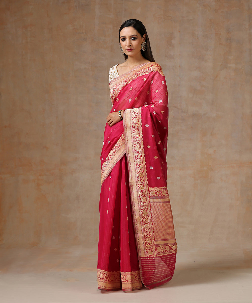 Red_Handloom_Pure_Katan_Silk_Banarasi_Saree_With_Cutwork_Booti_WeaverStory_02