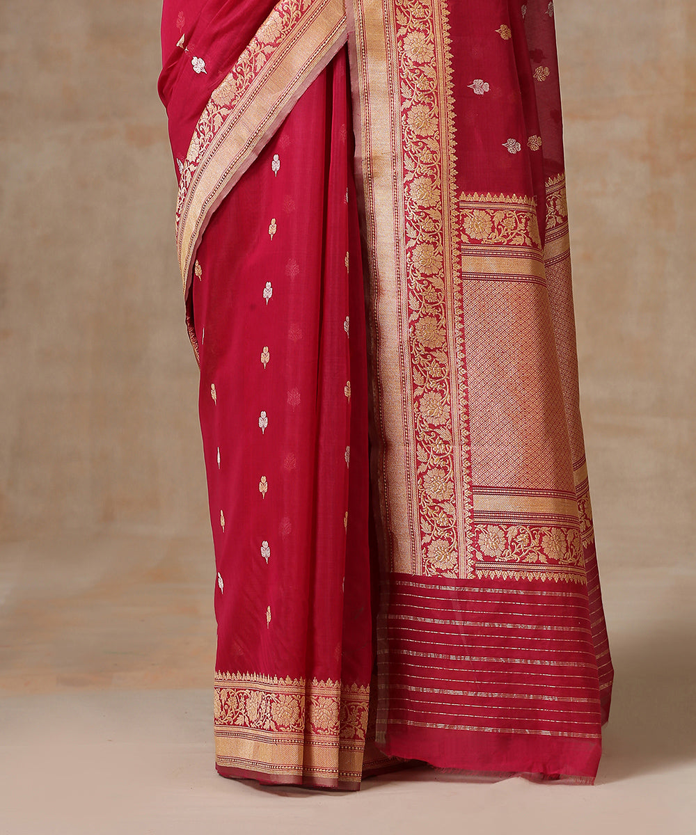 Red_Handloom_Pure_Katan_Silk_Banarasi_Saree_With_Cutwork_Booti_WeaverStory_04