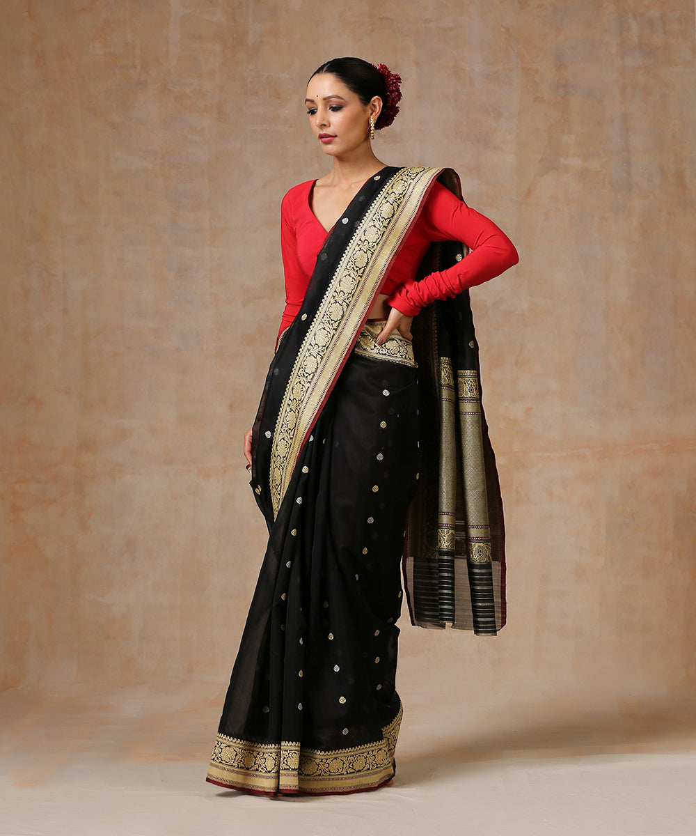 Handloom_Sky_Blue_Pure_Katan_Silk_Banarasi_Saree_With_Cutwork_Booti_WeaverStory_02