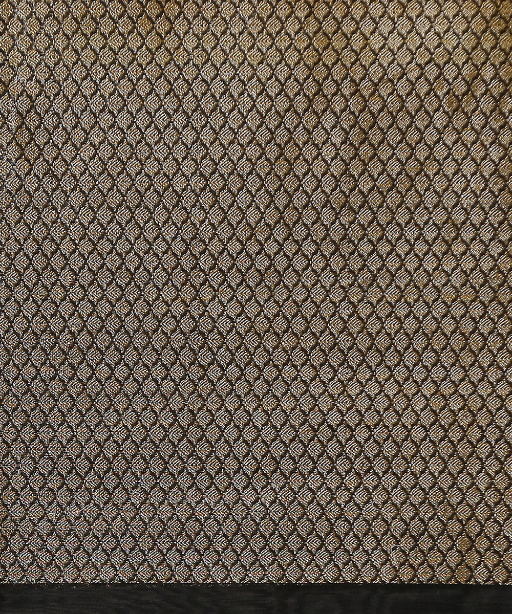 Handloom_Sky_Blue_Pure_Katan_Silk_Banarasi_Saree_With_Cutwork_Booti_WeaverStory_05