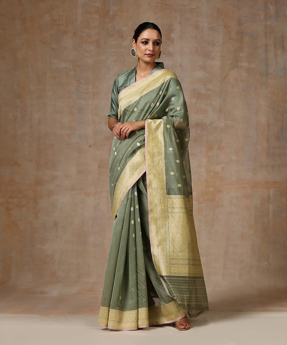 Beige_And_Grey_Pure_Katan_Silk_Banarasi_Saree_With_Meenakari_Border_Pallu_WeaverStory_02