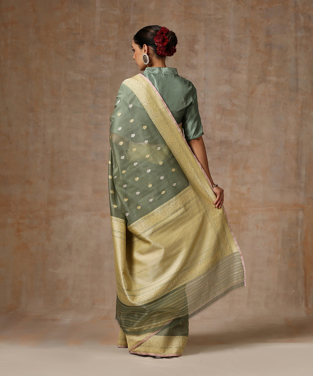 Beige_And_Grey_Pure_Katan_Silk_Banarasi_Saree_With_Meenakari_Border_Pallu_WeaverStory_03