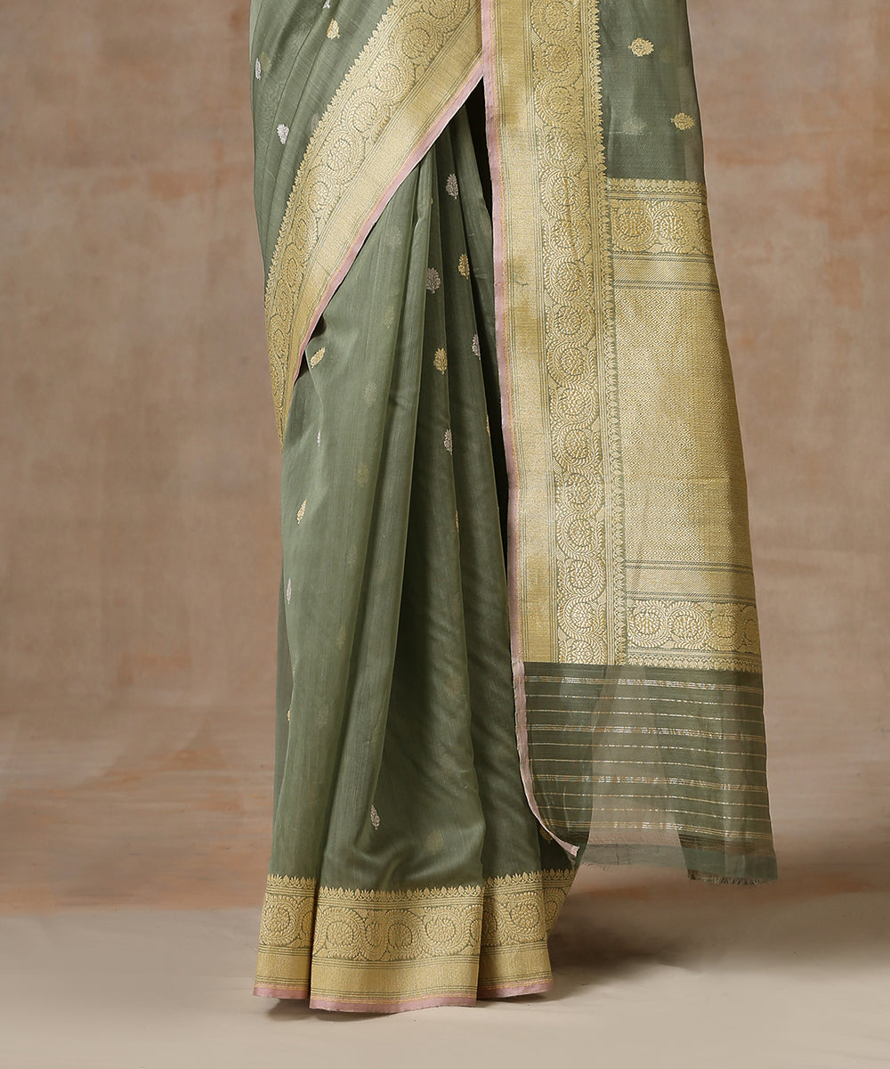 Beige_And_Grey_Pure_Katan_Silk_Banarasi_Saree_With_Meenakari_Border_Pallu_WeaverStory_04