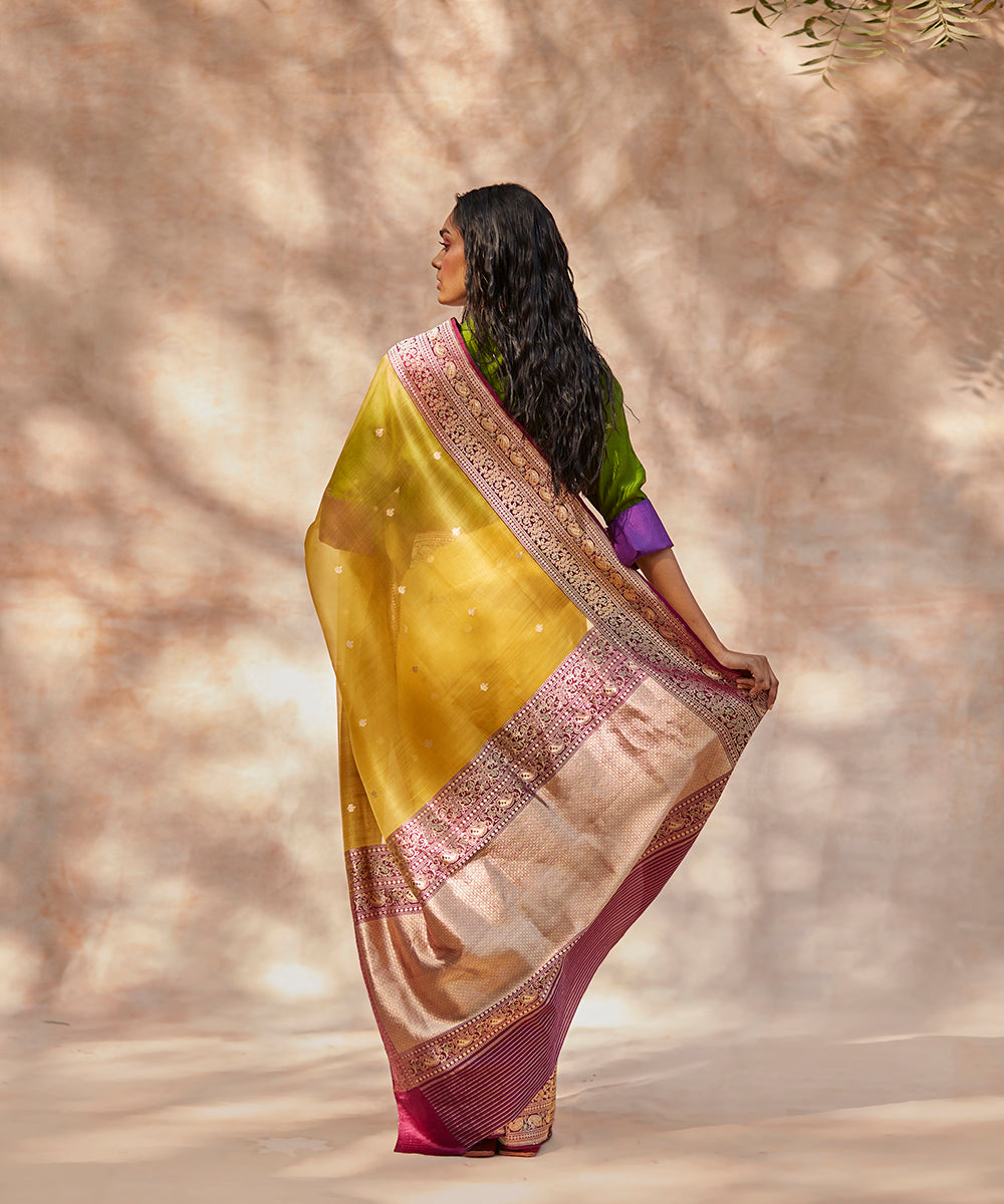 Handloom_Yellow_Pure_Kora_Silk_Banarasi_Silk_Saree_With_Golden_Booti_WeaverStory_03