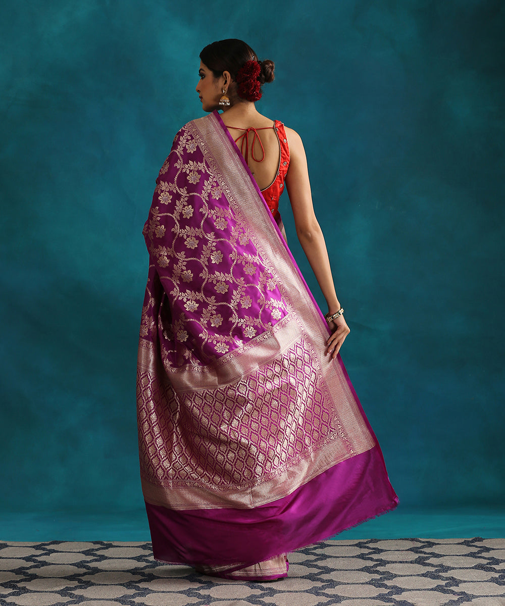 Purple_Handloom_Pure_Katan_Silk_Banarasi_Saree_With_Silver_Meenakari_Booti_WeaverStory_03