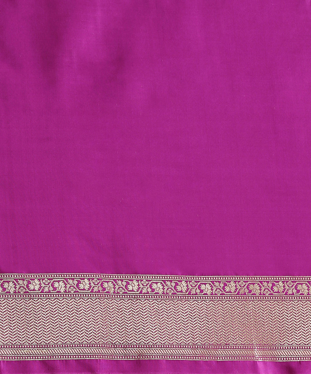 Purple_Handloom_Pure_Katan_Silk_Banarasi_Saree_With_Silver_Meenakari_Booti_WeaverStory_05