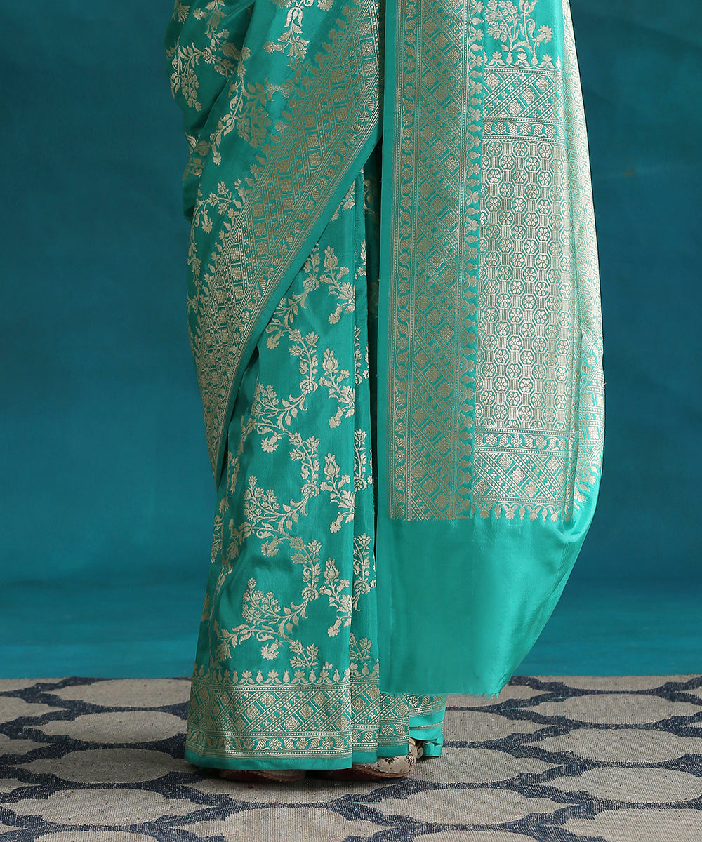 Handloom_Mint_Green_Pure_Katan_Silk_Banarasi_Saree_With_Cutwork_Upada_Weave_WeaverStory_04