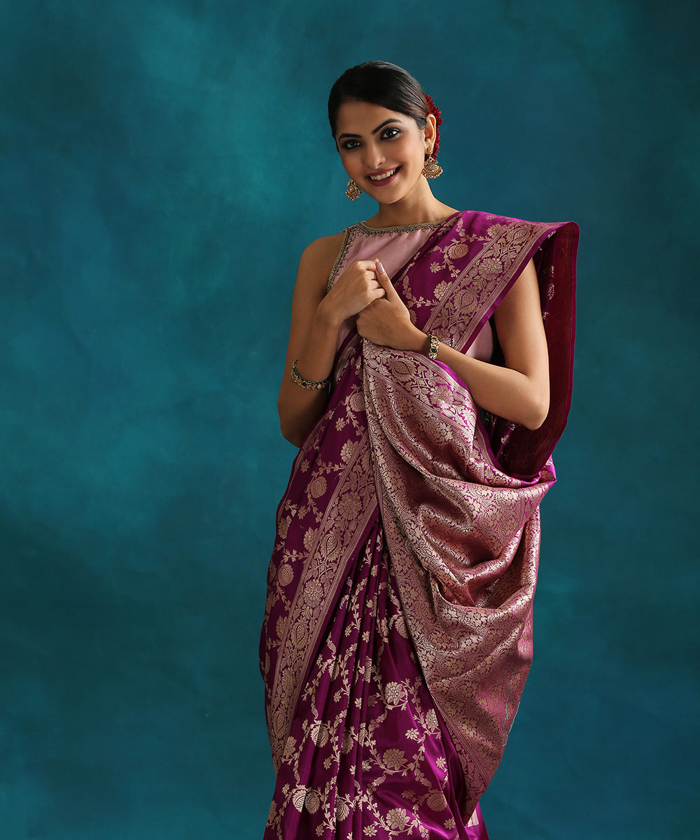 Voilet_Handloom_Pure_Katan_Silk_Banarasi_Saree_With_Floral_Jaal_WeaverStory_01