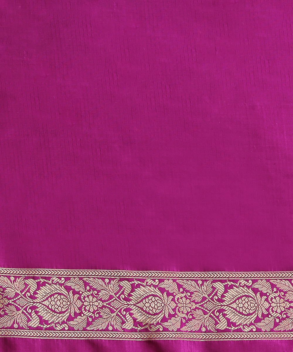 Voilet_Handloom_Pure_Katan_Silk_Banarasi_Saree_With_Floral_Jaal_WeaverStory_05