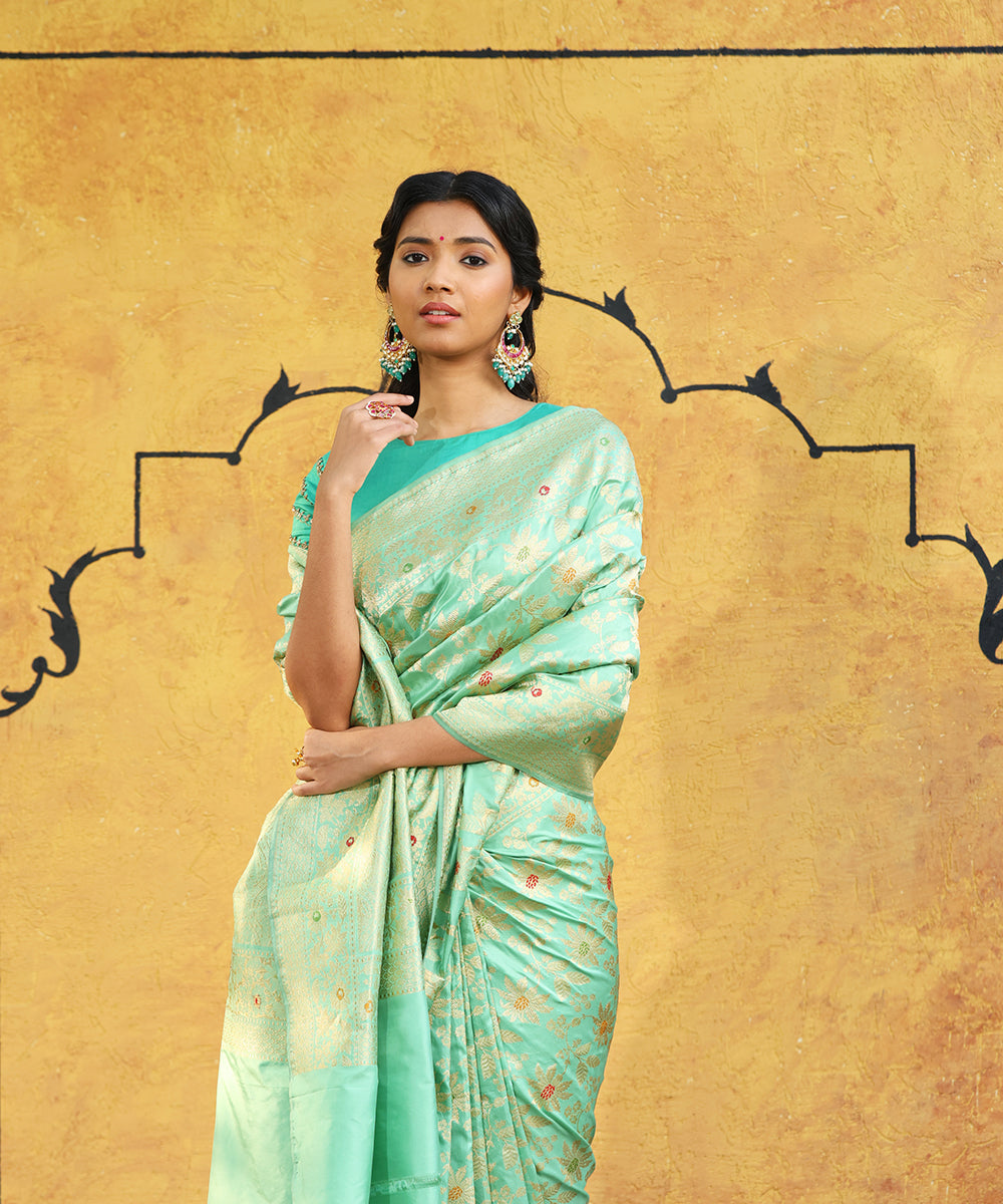 Mint_Green_Handloom_Pure_Katan_Silk_Banarasi_Saree_With_Meenakari_Booti_WeaverStory_01