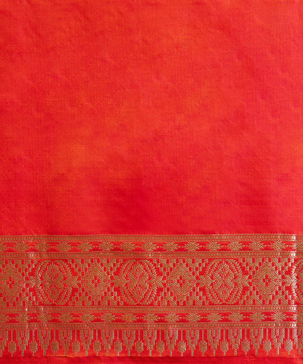 Handloom_Hot_Pink_Double_Shade_Pure_Katan_Silk_Tanchoi_Banarasi_Saree_With_Resham_Zari_WeaverStory_05