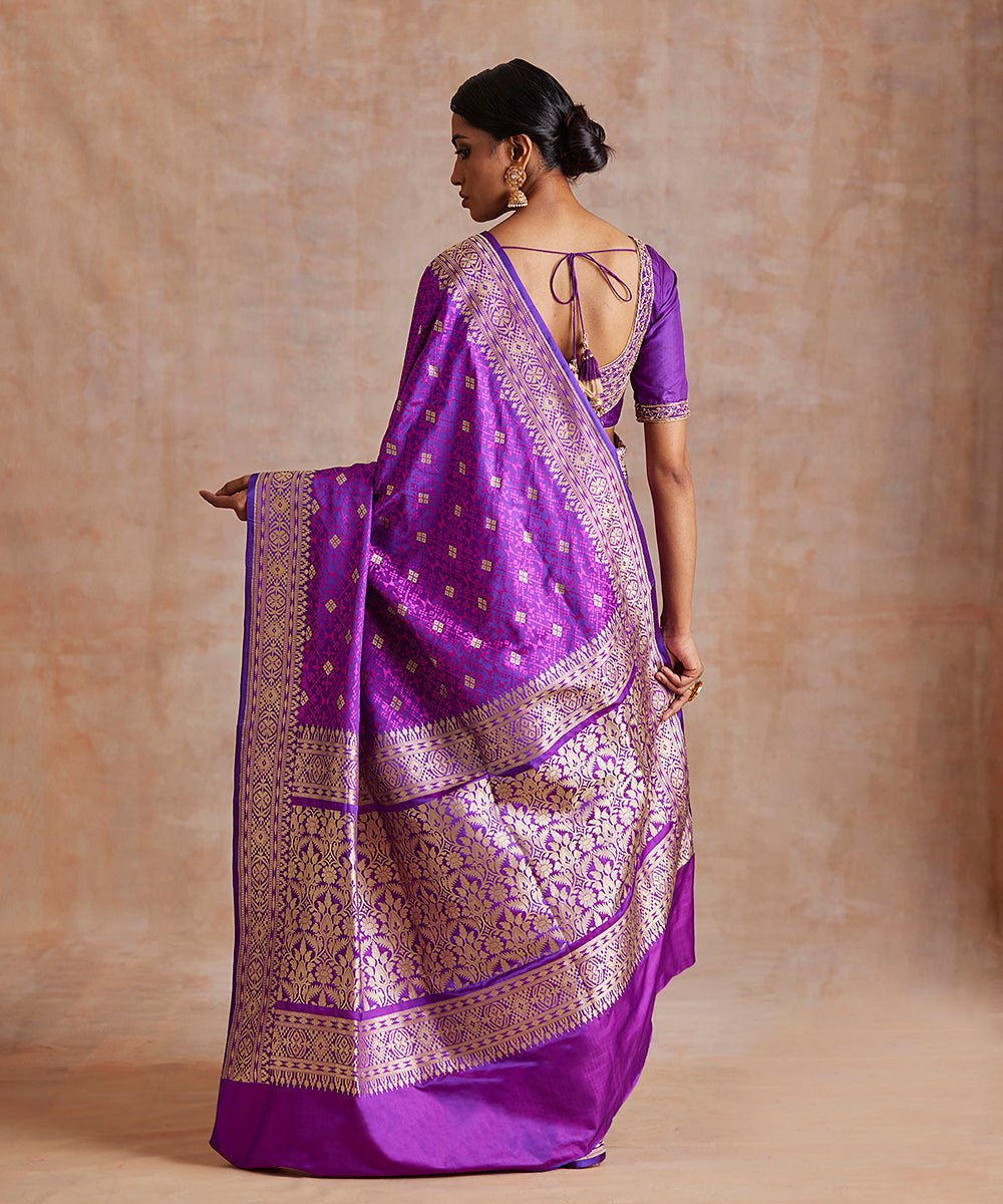 Handloom_Purple_Double_Shade_Pure_Katan_Silk_Tanchoi_Banarasi_Saree_With_Resham_Zari_WeaverStory_03