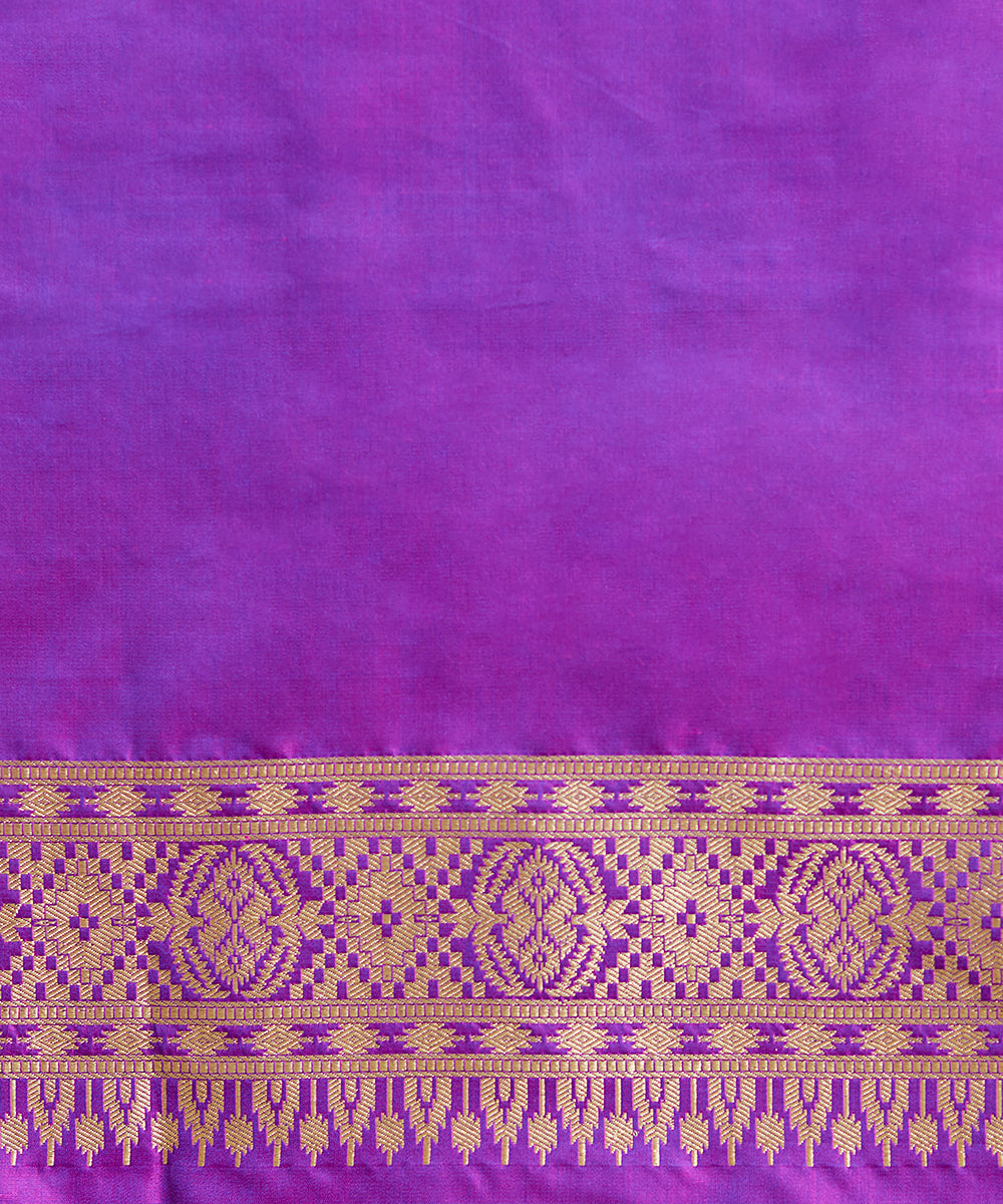 Handloom_Purple_Double_Shade_Pure_Katan_Silk_Tanchoi_Banarasi_Saree_With_Resham_Zari_WeaverStory_06