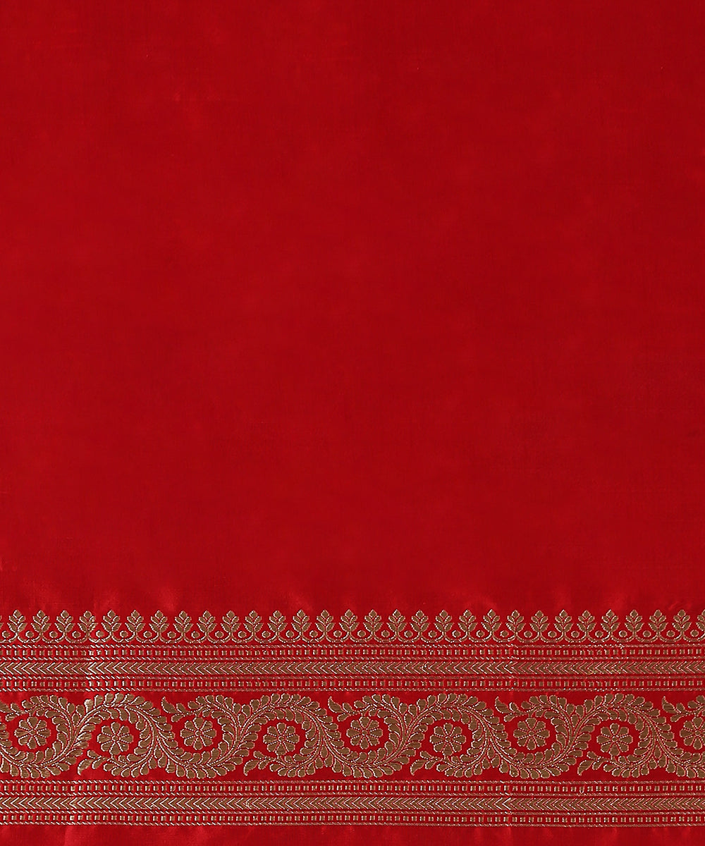 Red_Handloom_Pure_Katan_Silk_Banarasi_Saree_With_Kadhwa_Booti_WeaverStory_05