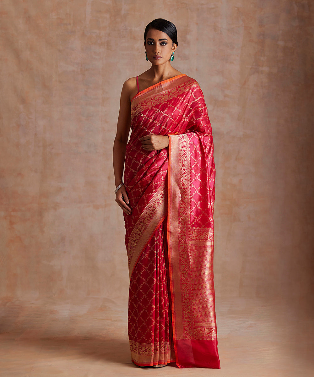 Pink_Handloom_Pure_Katan_Silk_Tanchoi_Banarasi_Saree_With_Antique_Zari_WeaverStory_02