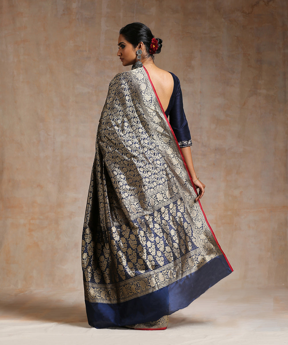 Handloom_Navy_Blue_Pure_Katan_Silk_Banarasi_Saree_With_Antique_Zari_WeaverStory_03