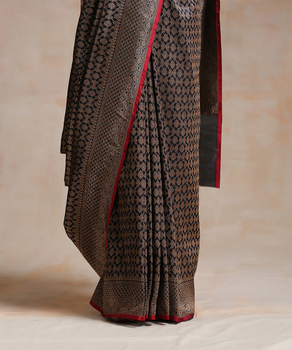 Handloom_Dark_Blue_Pure_Katan_Silk_Banarasi_Saree_With_Antique_Zari_WeaverStory_04