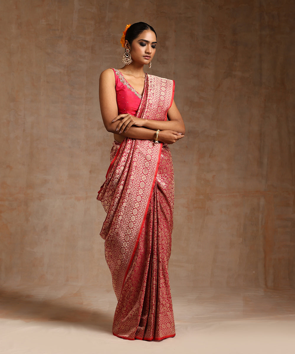 Magenta_Handloom_Pure_Katan_Silk_Kimkhab_Banarasi_Saree_With_Antique_Zari_WeaverStory_02