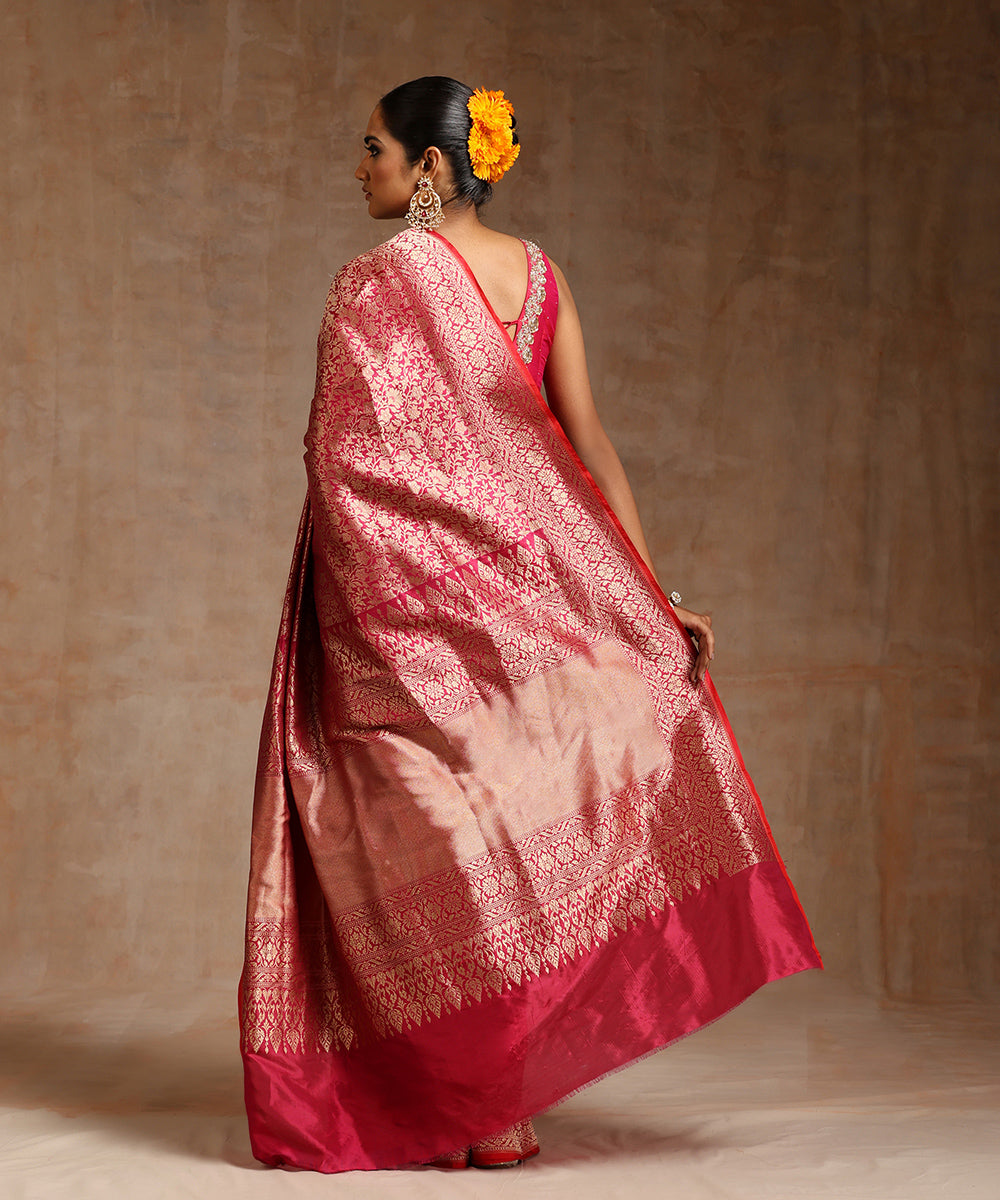 Magenta_Handloom_Pure_Katan_Silk_Kimkhab_Banarasi_Saree_With_Antique_Zari_WeaverStory_03