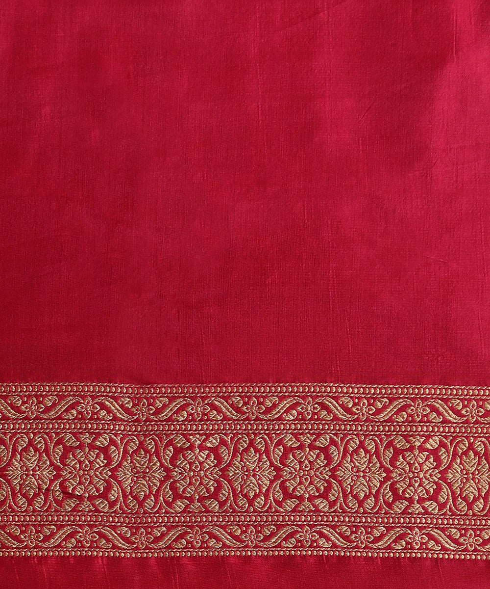 Magenta_Handloom_Pure_Katan_Silk_Kimkhab_Banarasi_Saree_With_Antique_Zari_WeaverStory_05