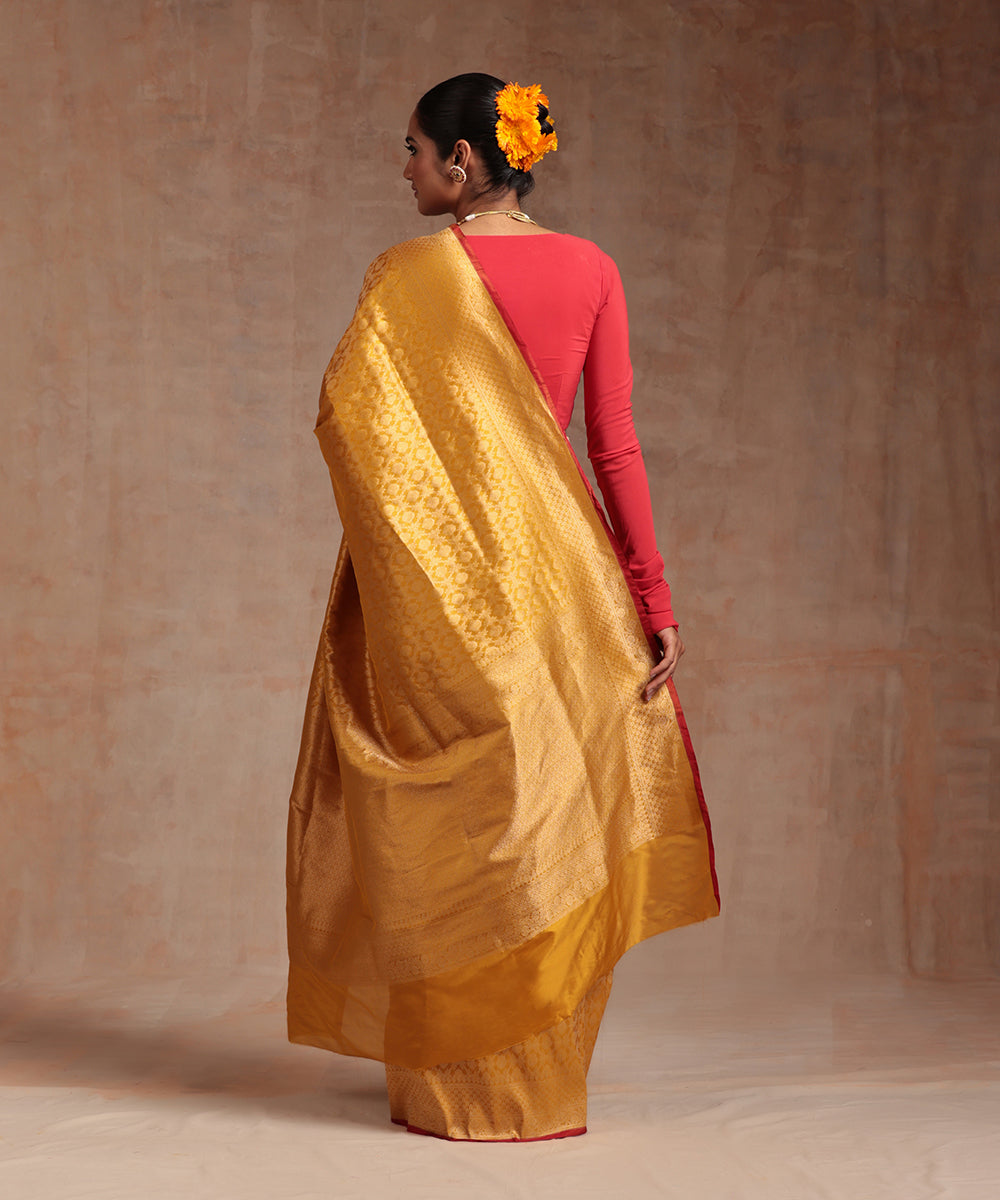 Handloom_Mustard_Pure_Katan_Silk_Kimkhab_Banarasi_Saree_With_Antique_Zari_WeaverStory_03
